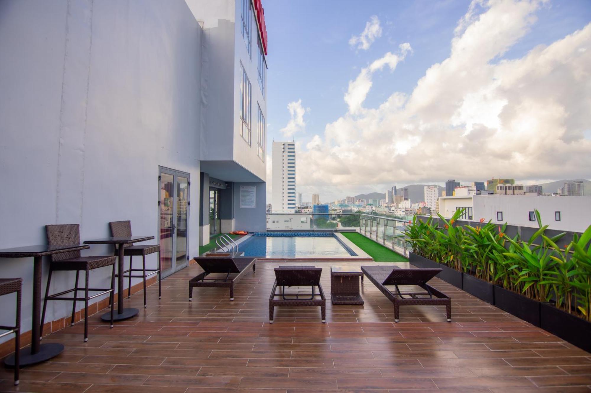 Quoc Cuong Hotel & Apartment Danang By Haviland Екстер'єр фото