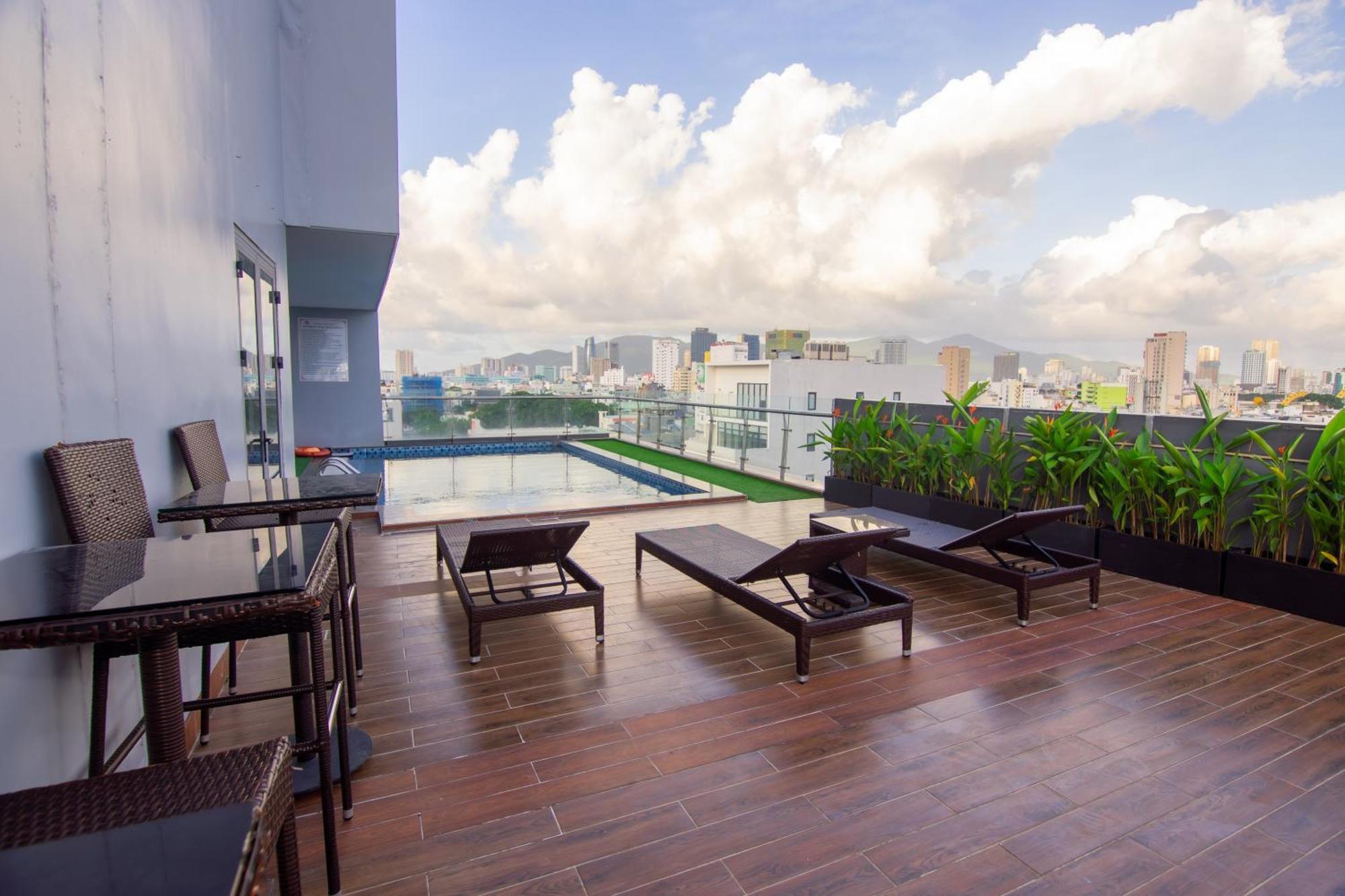 Quoc Cuong Hotel & Apartment Danang By Haviland Екстер'єр фото
